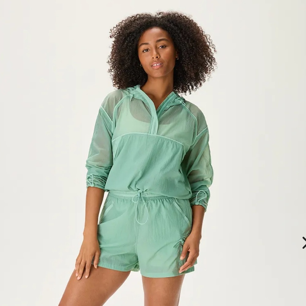 outdoor voices windbreaker pullover